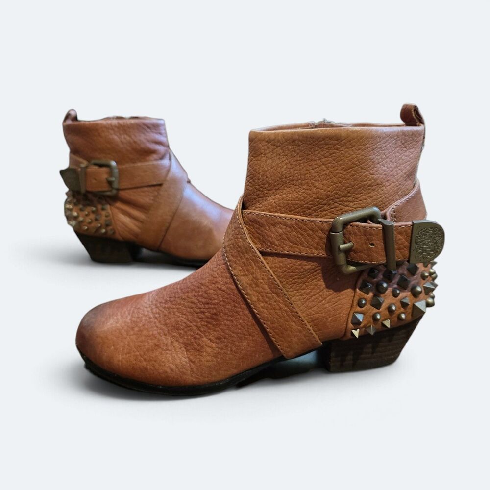 Vince Camuto Marcin Studded Leather Ankle Boots Cognac Brown Moto Booties 6.5